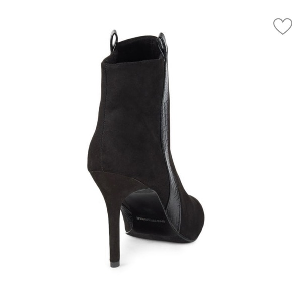 Black suede bootie. - Picture 4 of 5
